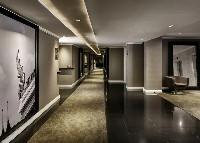 S15 Sukhumvit Отель 4*