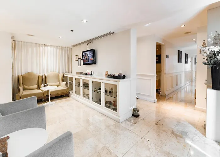 S15 Sukhumvit 4*