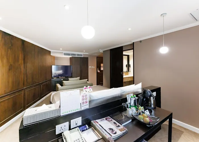 S15 Sukhumvit 4*