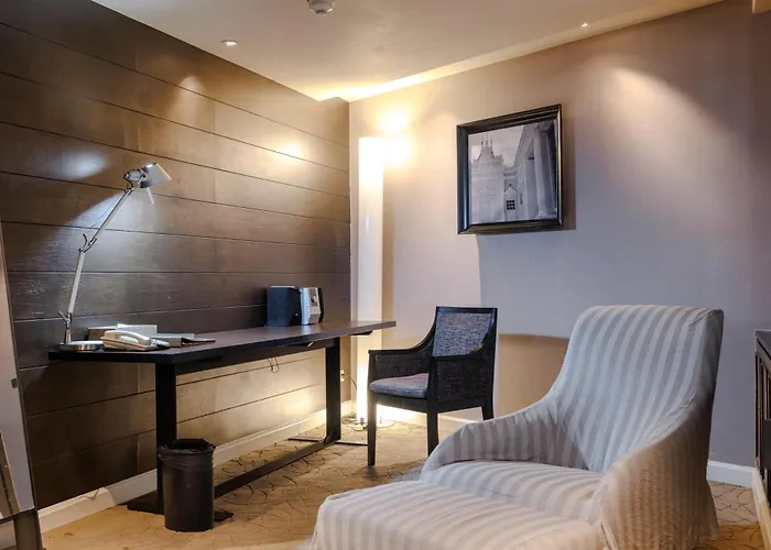 S15 Sukhumvit Отель 4*